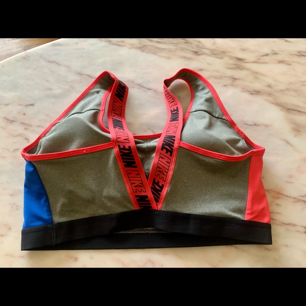 Nike Sports Bra!! Size XL_ NWT - Picture 4 of 10